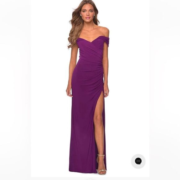 LaFamme Dresses & Skirts - La Femme Off The Shoulder Jersey

Gown in Purple at Nordstrom, Size 6 NWT